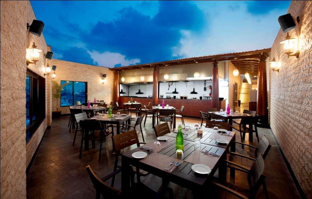 Zone By The Park, Orr, Chennai Hotel Restoran gambar